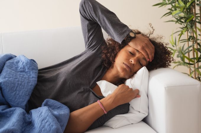 ल्यूकोपेनिया (WBC की कमी) के लक्षण क्या हैं? - What Are Leukopenia Symptoms in Hindi 