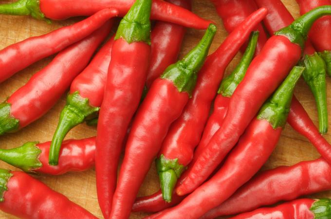 लाल मिर्च - Cayenne Pepper Is Powerful Herb For Control Blood Sugar In Hindi 